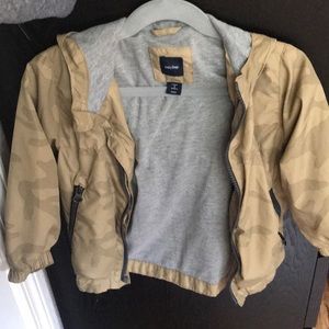 Gap windbreaker jacket